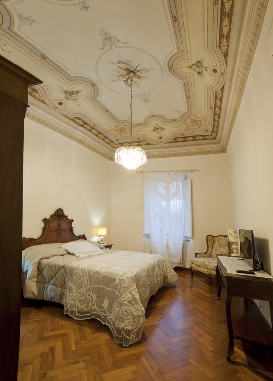 B&B Ester Pisa Exterior photo